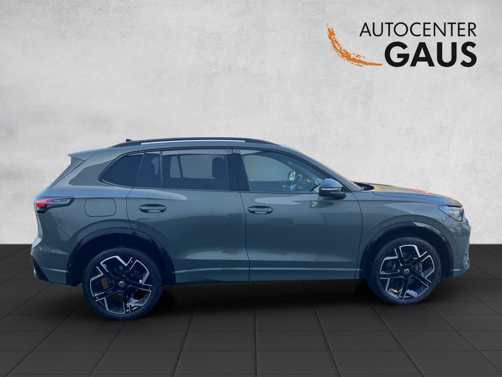 Tiguan R-Line 2.0 TDI 4M DSG Leder*AHK*Black Sty