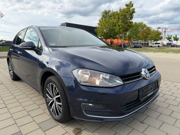Volkswagen Golf - 4