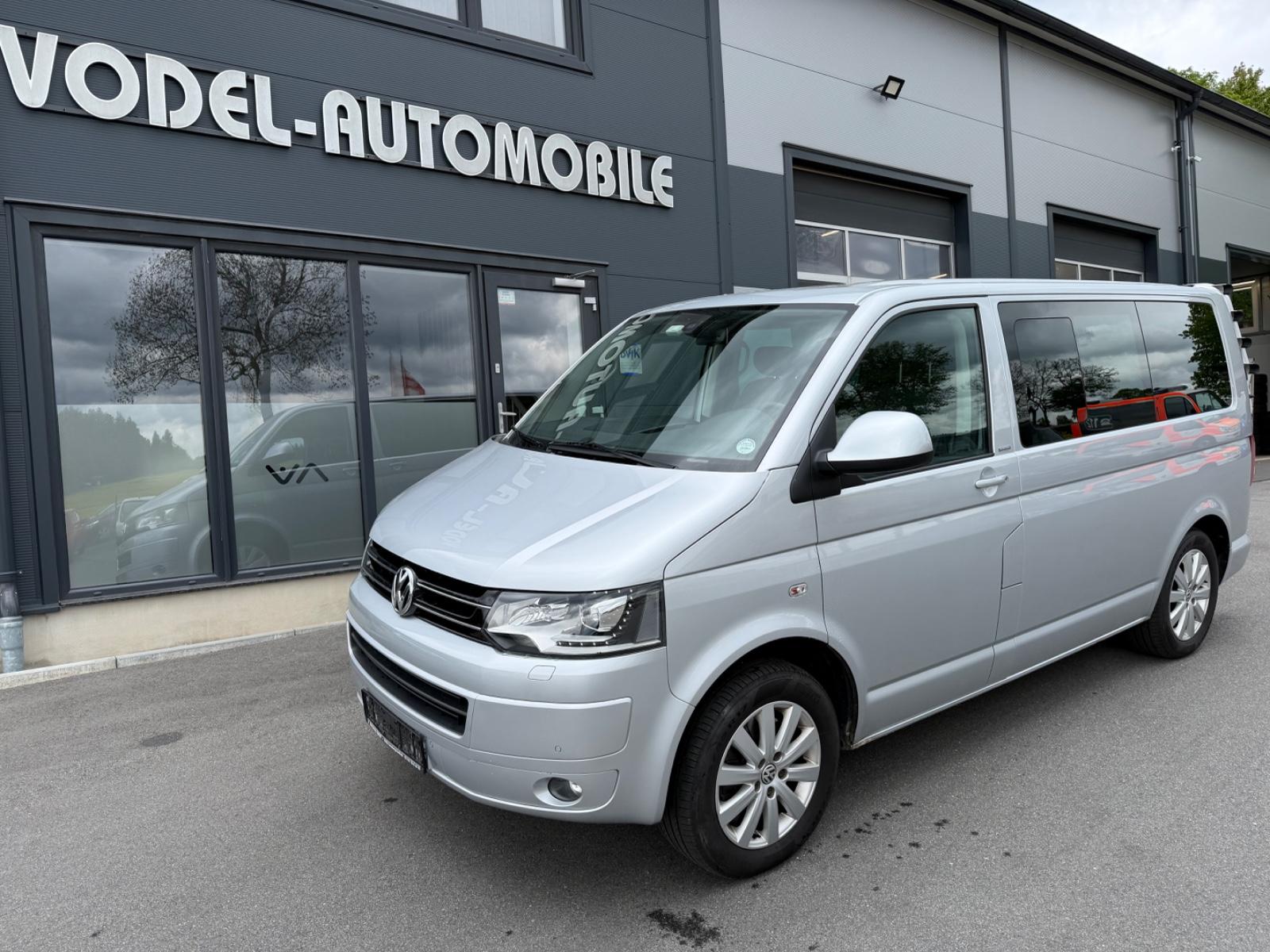Volkswagen T5 Transporter Bus Multivan Match 4Motion