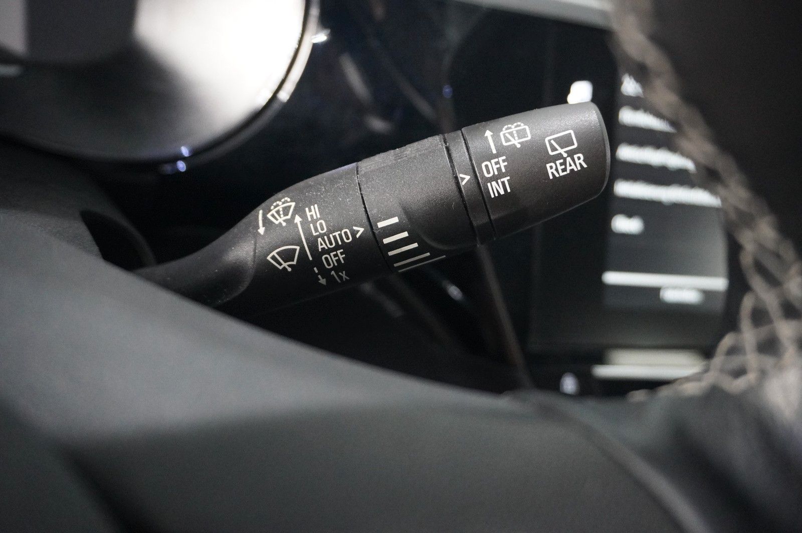 Fahrzeugabbildung Opel Corsa F 1.2 ELEGANCE NAVI/LED/KAMERA/SHZ/VIRT.