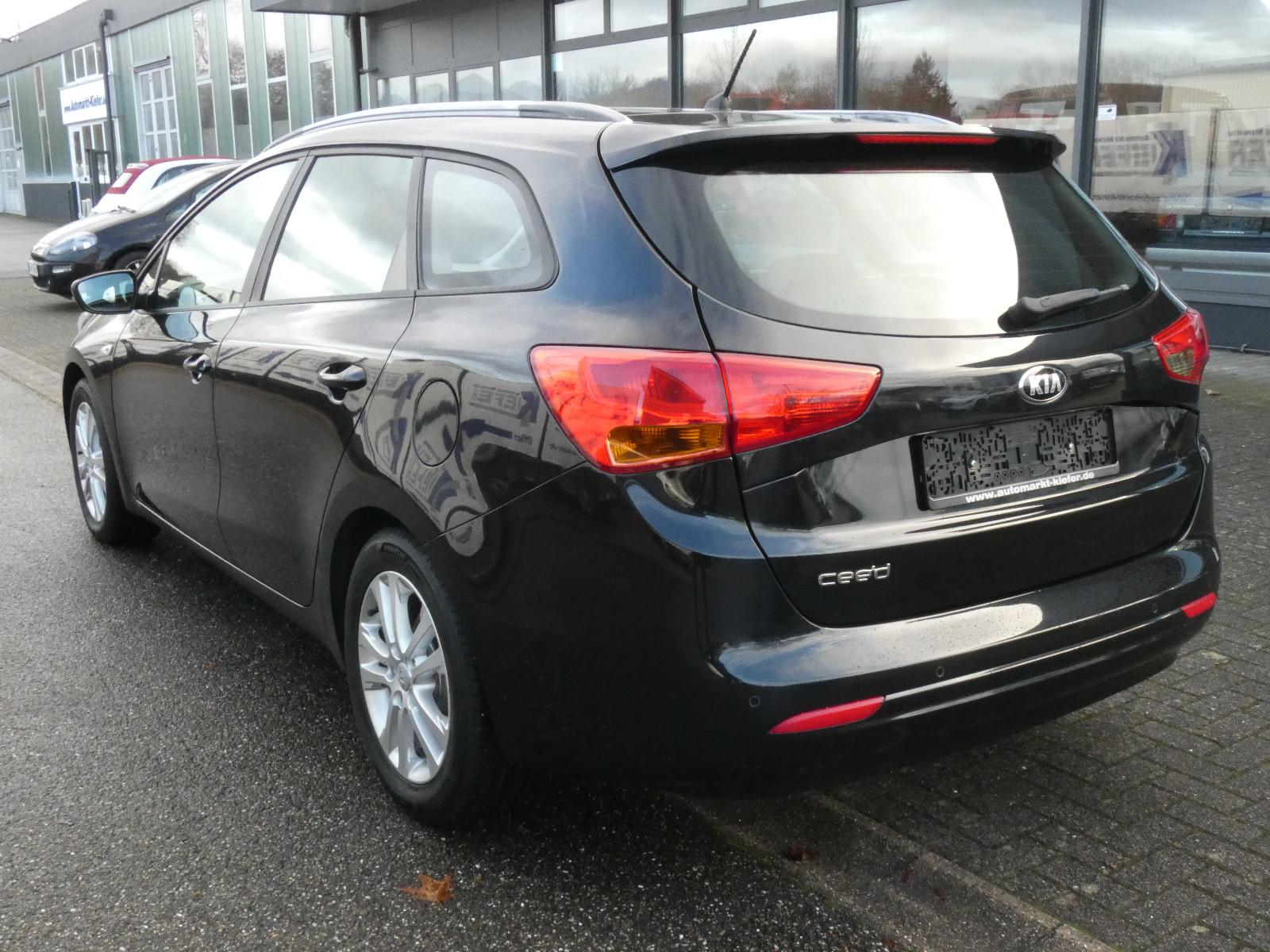 Kia cee'd 2013 — interior