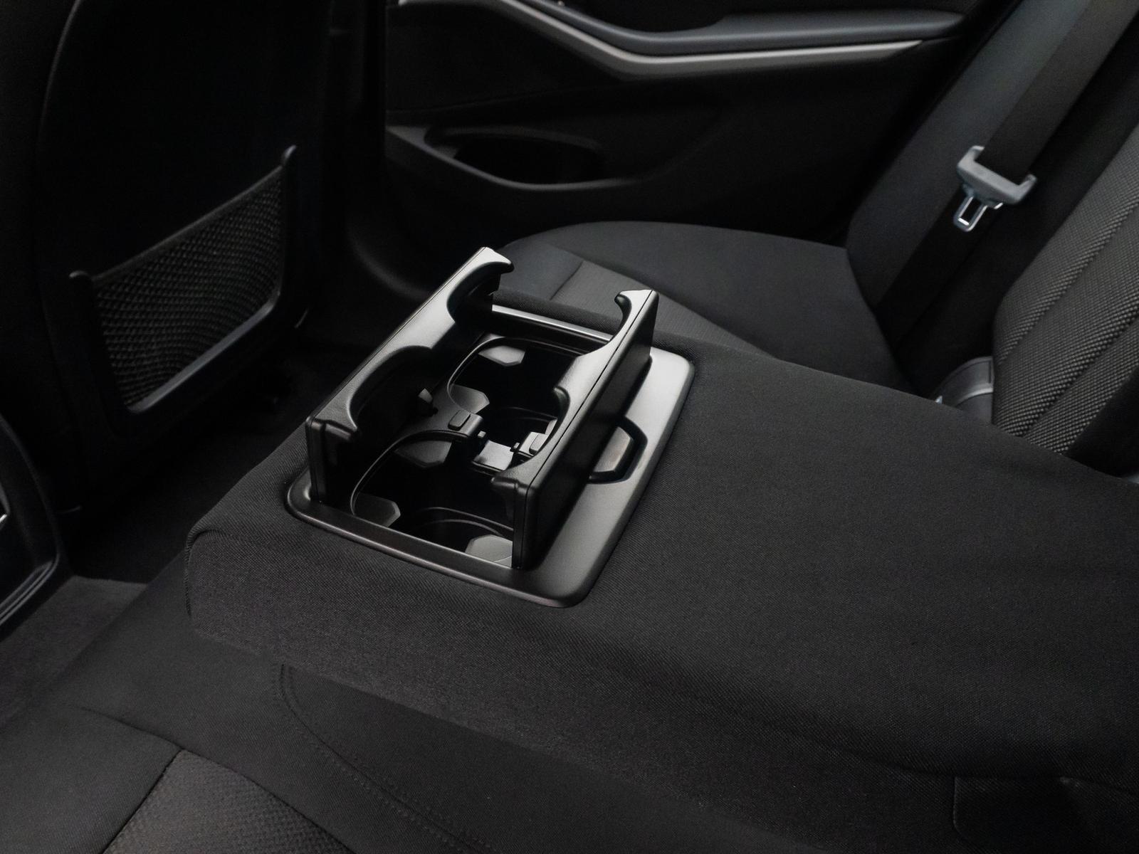 BMW 318i GeschwindigReg DAB Cockpit+ PDC Widscreen