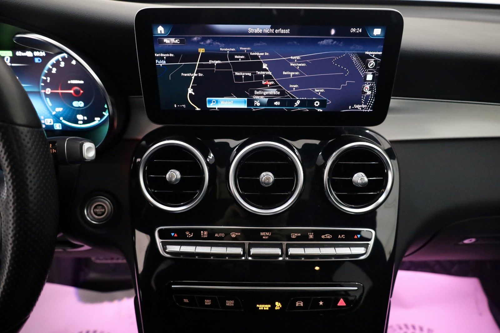 Fahrzeugabbildung Mercedes-Benz GLC 300e 4M Coupe AMG Leder,Navi,LED,360°-Kamera