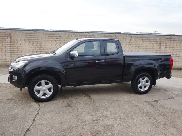 Isuzu D-Max 2.5 TD Space Cab 4WD Aut. Klima 9.999€ Net