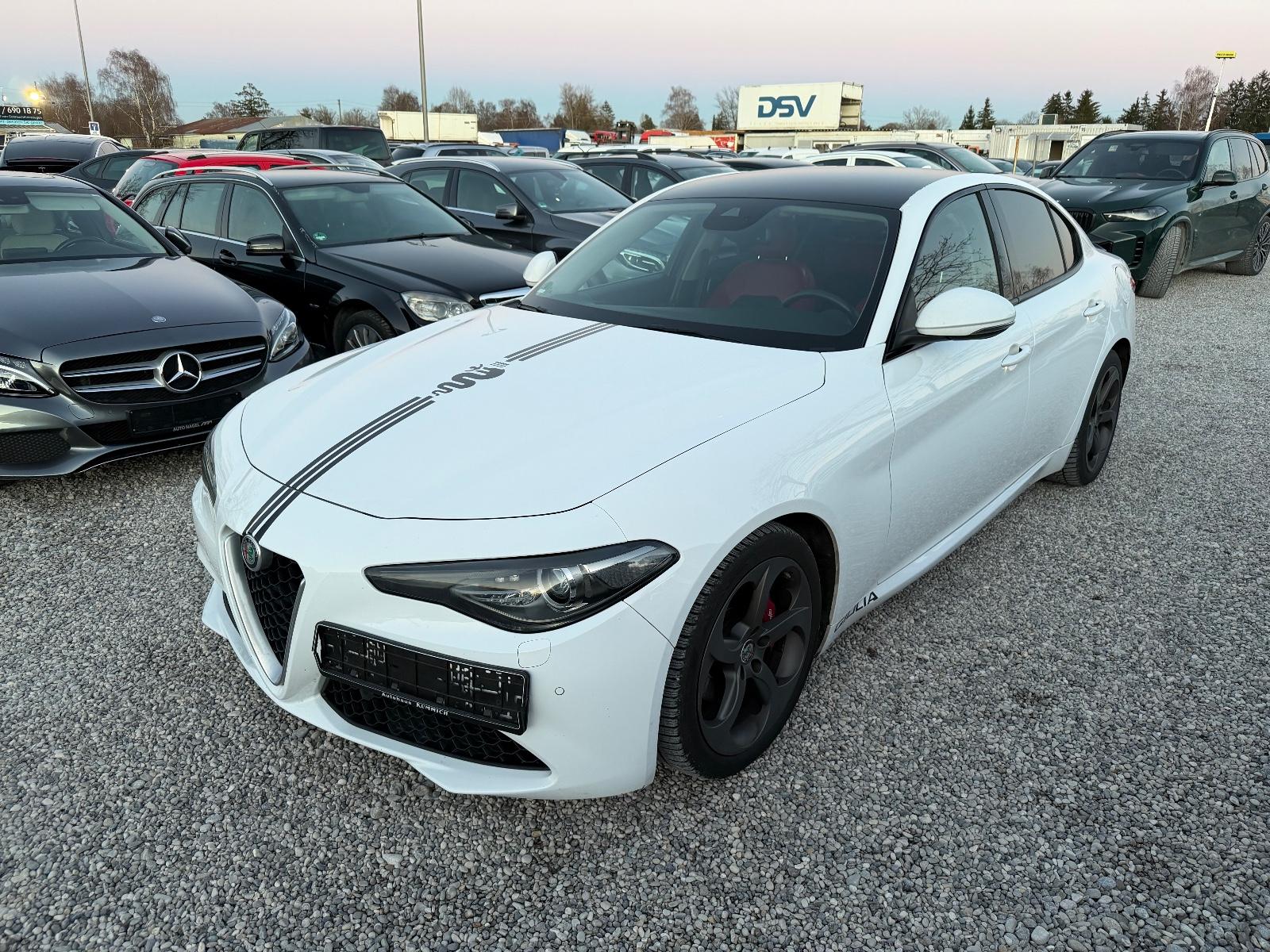 Alfa Romeo *Giulia*Super*Navi*Kamera*Leder*LED*ALU*SHZ*