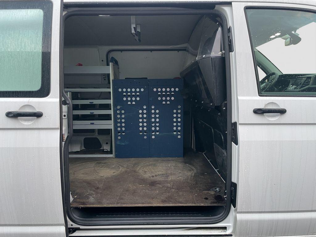 Volkswagen T6.1 2.0 TDI 4MOTION Kasten lang L2H1