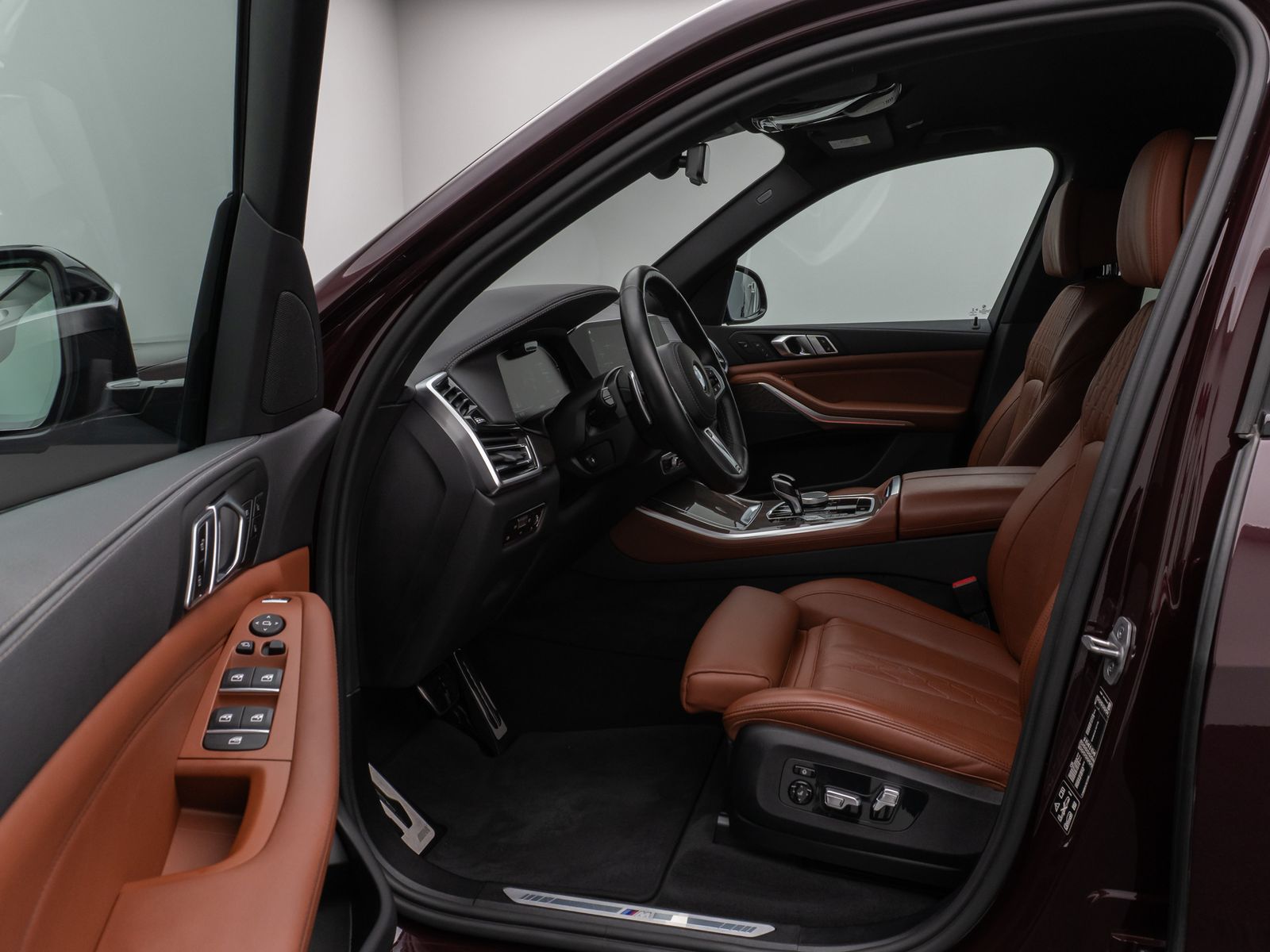 Fahrzeugabbildung BMW X5 xD30d M Sport Kamera Laser HUD DAB HiFi AHK