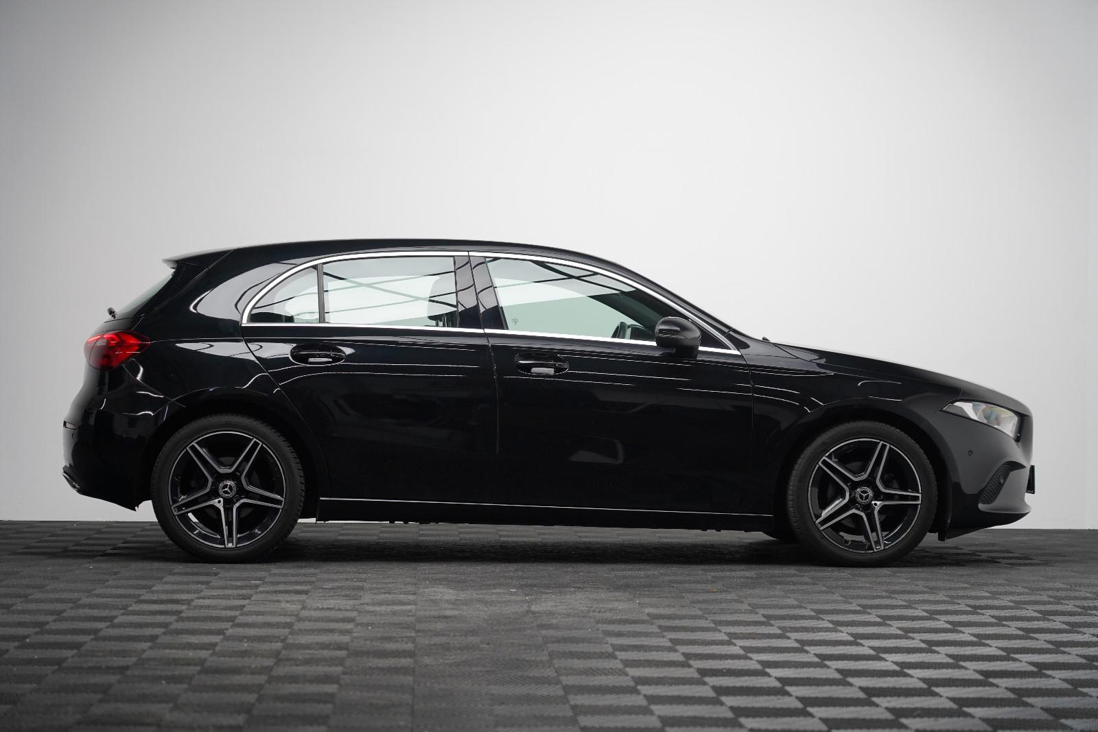 Mercedes-Benz A-Class Progressive Widescreen Kamera MBUX DAB, миниатюра 5