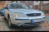 Ford Mondeo 2.5 V6 Ghia Ghia - Ford Mondeo: Ghia V6