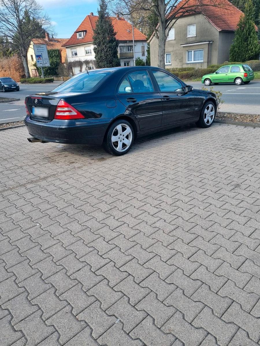 Mercedes-Benz C 180