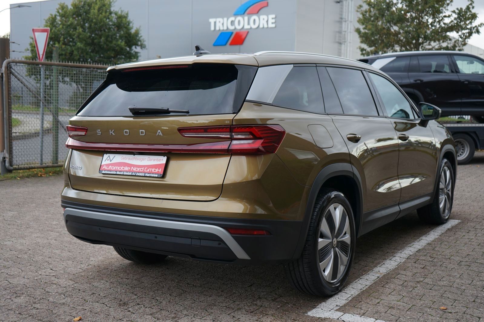 Fahrzeugabbildung SKODA Kodiaq 1.5 TSI Selection 7 Sitzer*Kam*Acc*Pano