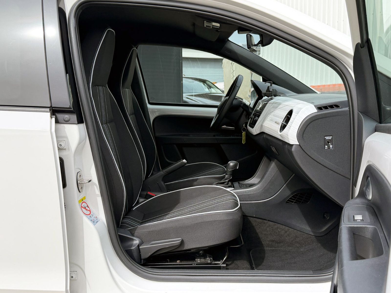 Fahrzeugabbildung SEAT Mii Electric Plus PDC KLIMATRONIC SHZ CCS BT