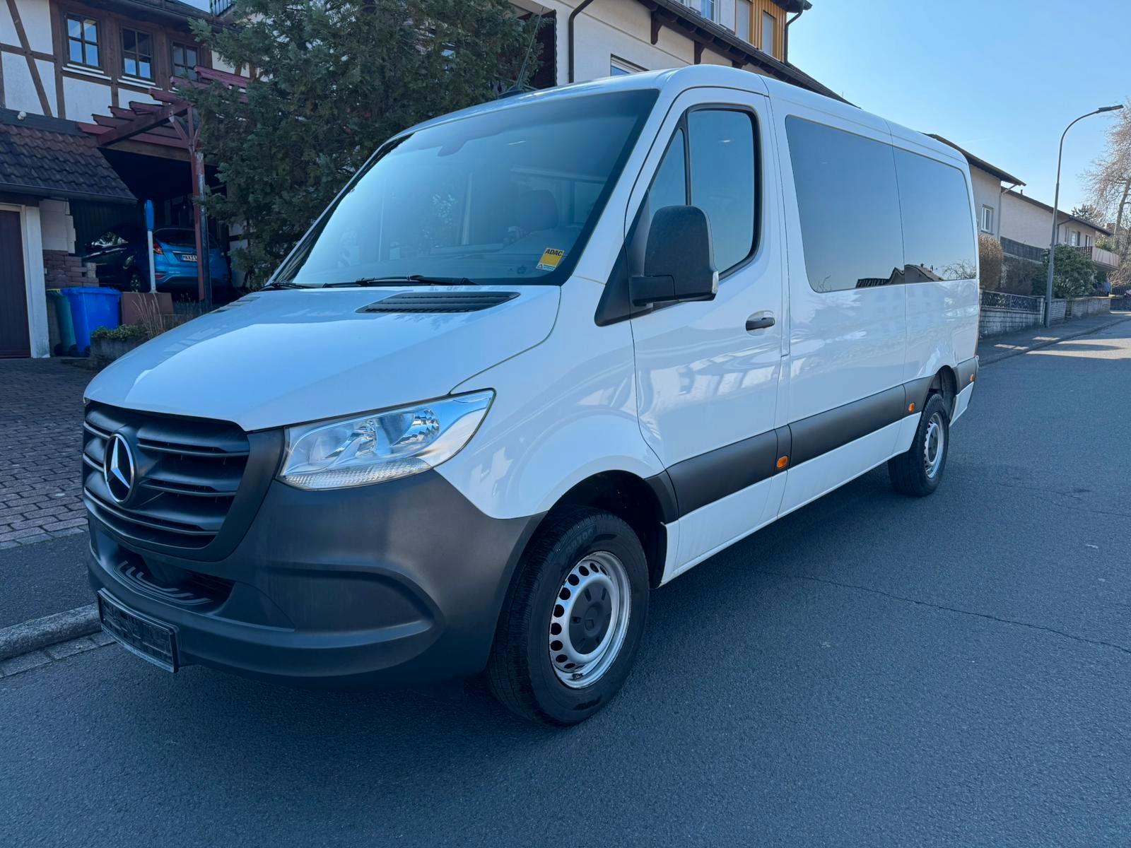 Mercedes-Benz Sprinter III Tourer RWD/AWD 214 CDI RWD 9-Sitze