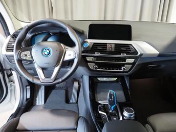 صورة 7 لـ 2021 BMW IX3