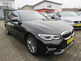 BMW 320dA touring xDrive Luxury Line LASER*PANO*HUD* - BMW 320 aus 2021