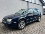 Volkswagen VW Bora 1,6 Benzin, AHK,8-fachb., TÜV09/27 - VW Bora mit Anhängerkupplung
