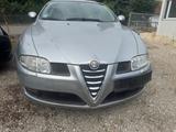 Alfa Romeo GT 2.0 16V JTS Distinctive - Alfa Romeo GT: 2.0