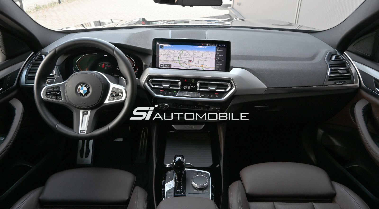 Fahrzeugabbildung BMW X4 xDr.30d M SPORT °ACC°AHK°STANDHEIZUNG°21 ZOLL