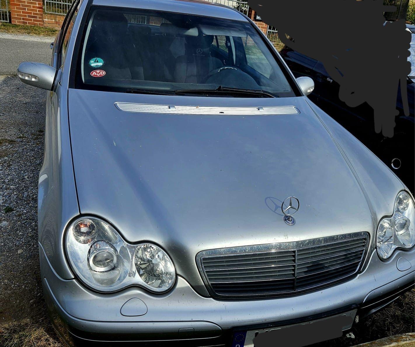 Mercedes-Benz C 220