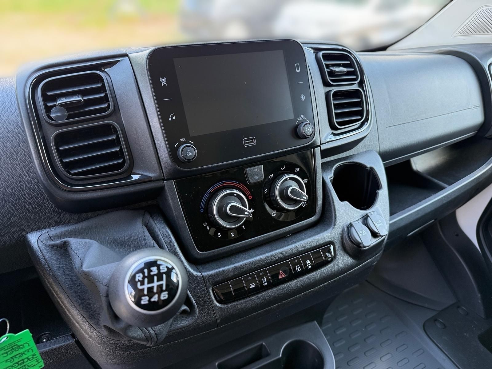 Fahrzeugabbildung Fiat Ducato L2H2 Kastenwagen 140 MT6
