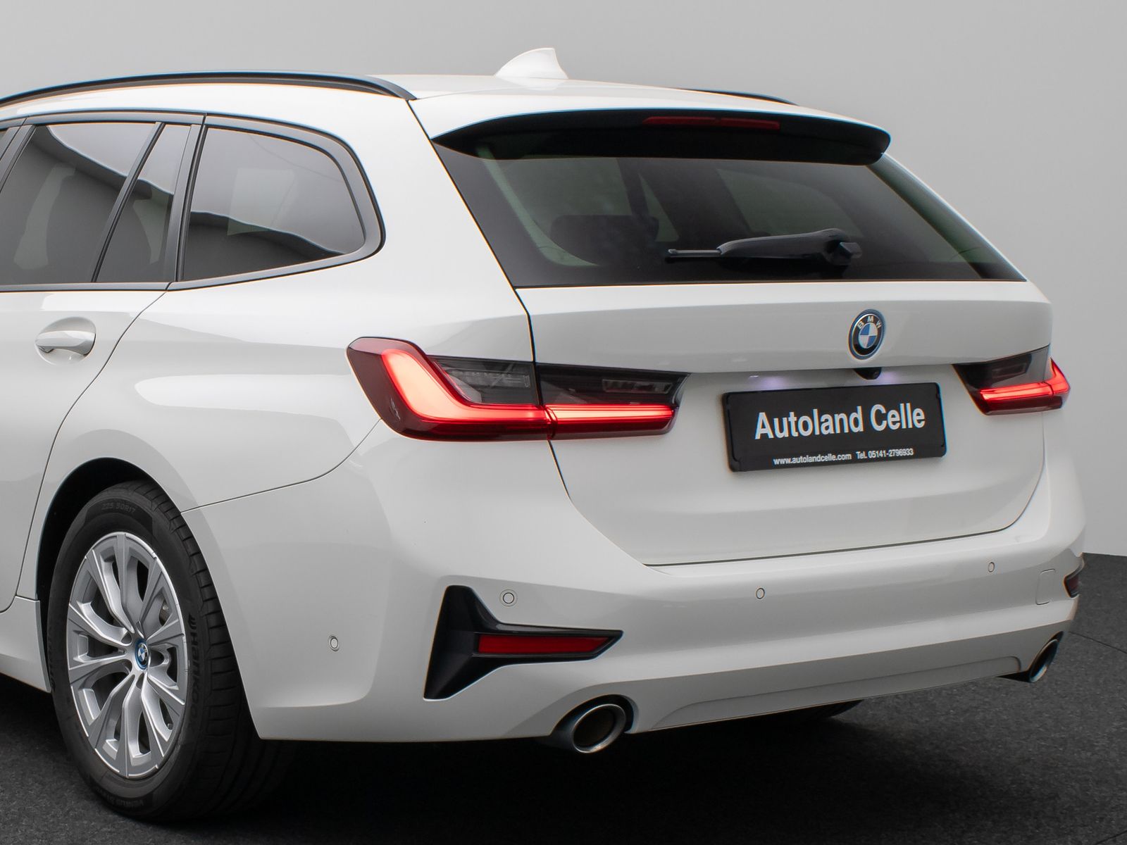 Fahrzeugabbildung BMW 320e Kamera Leder DAB Alarm DrivAssistent Sport