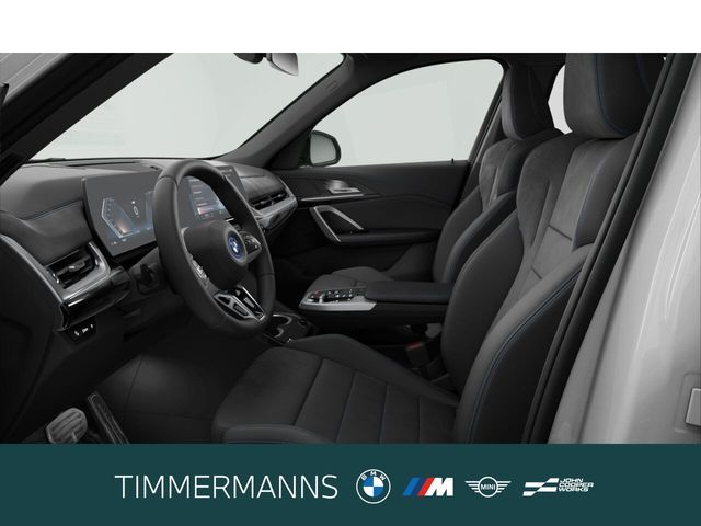 BMW iX1 xDrive30 M Sportpaket Adaptives Fahrwerk imagem 3
