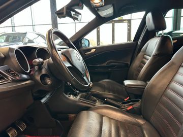 MYAUTOCENTER – Gebraucht- und Jahreswagen mit Werkstattservice in Pfaffenhofen Alfa Romeo Giulietta Quadrifoglio Verde *Klima*Radio*PDC*BT