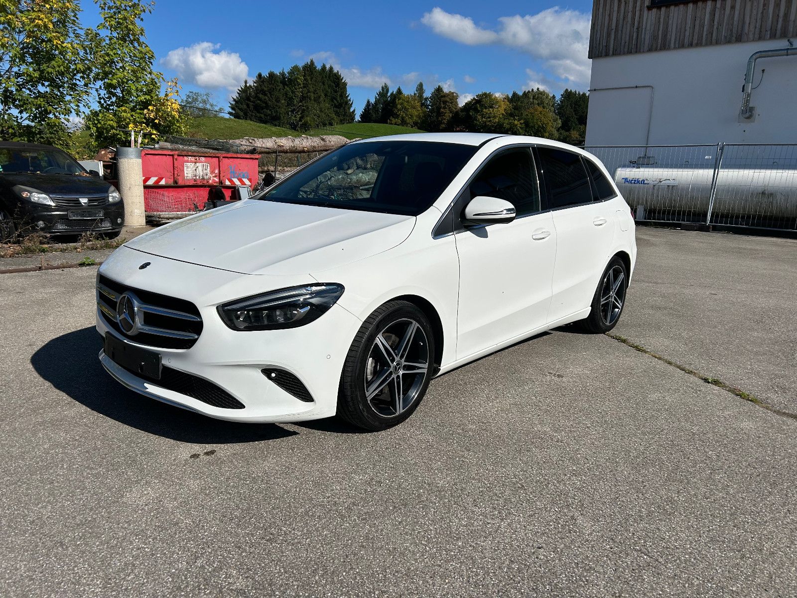 MERCEDES-BENZ B 180 d DCT***LED*Navi*Alu*Kamera*MBeam***
