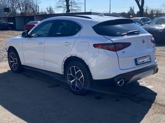 Alfa Romeo Stelvio Lusso Ti Q4 280PS EU-Car AIRBAG OK