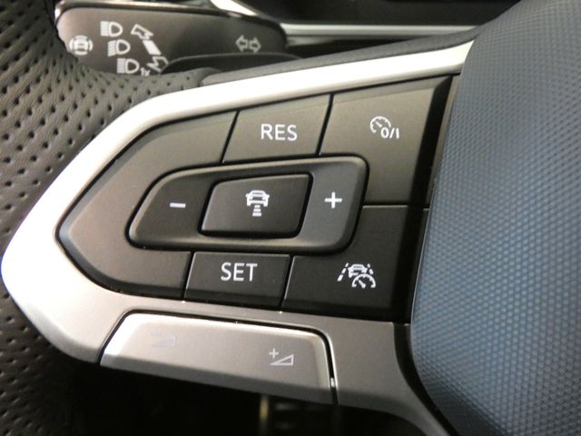 T-Roc 1.5 TSI R-Line DSG AHK KAMERA GARANTIE