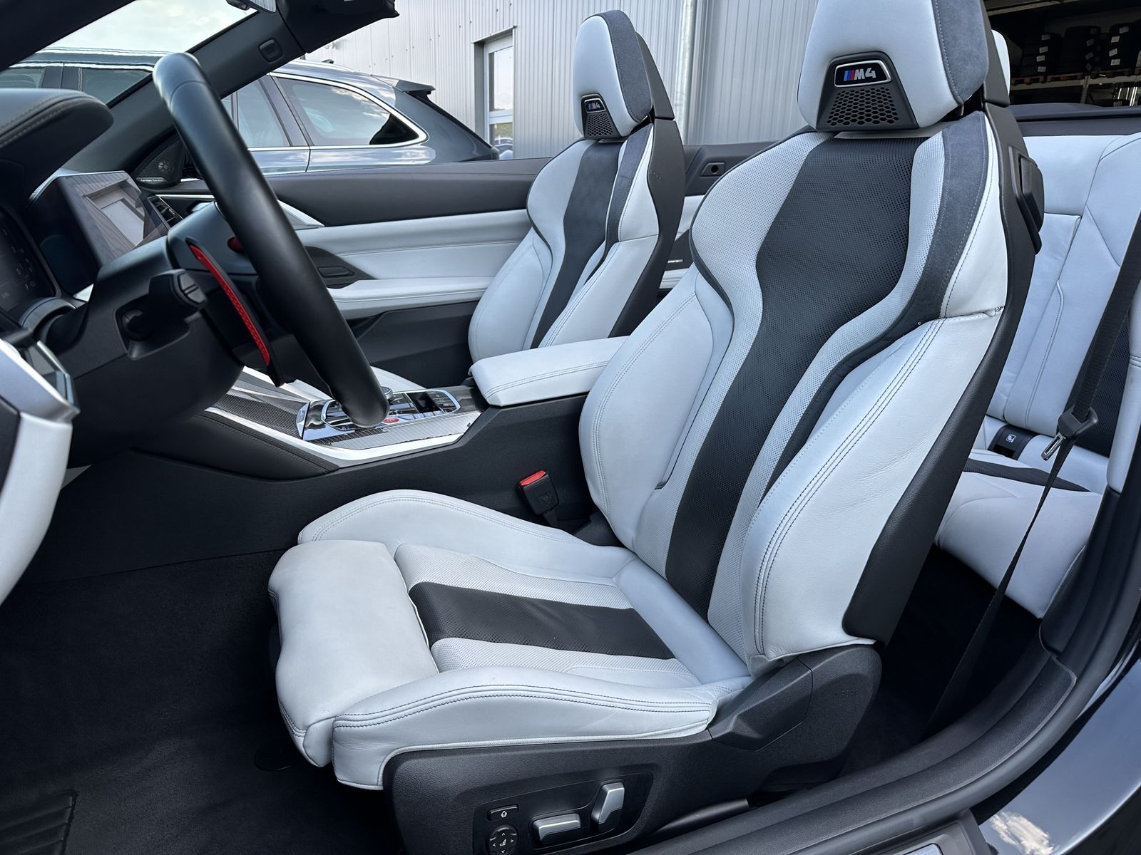 Fahrzeugabbildung BMW M4 xDrive Competition MDriver's NAV+LASER+HEADUP