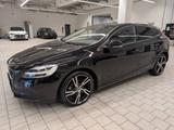 Volvo V40 Momentum 18zoll Ixion 8 Fach Bereift+Ahk - Volvo V40 in Frankfurt (Main)