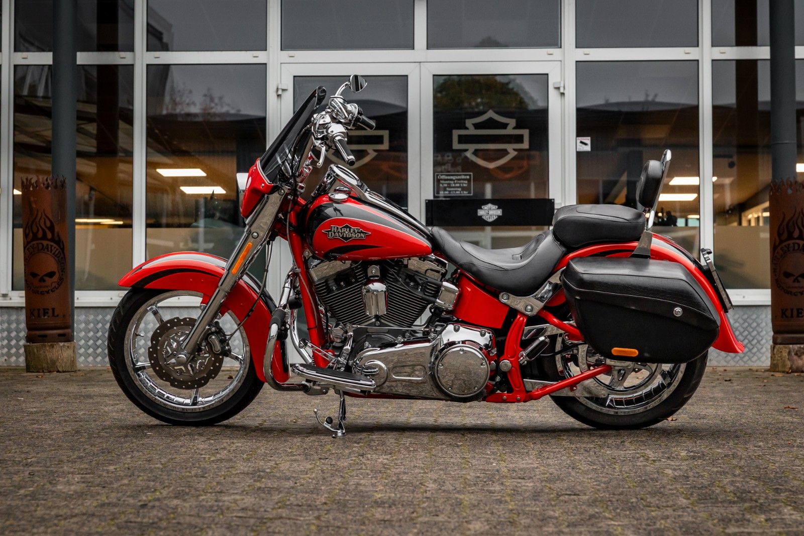 Fahrzeugabbildung Harley-Davidson FLSTSE2 CVO SOFTAIL CONVERTIBLE 110cui -Kesstech
