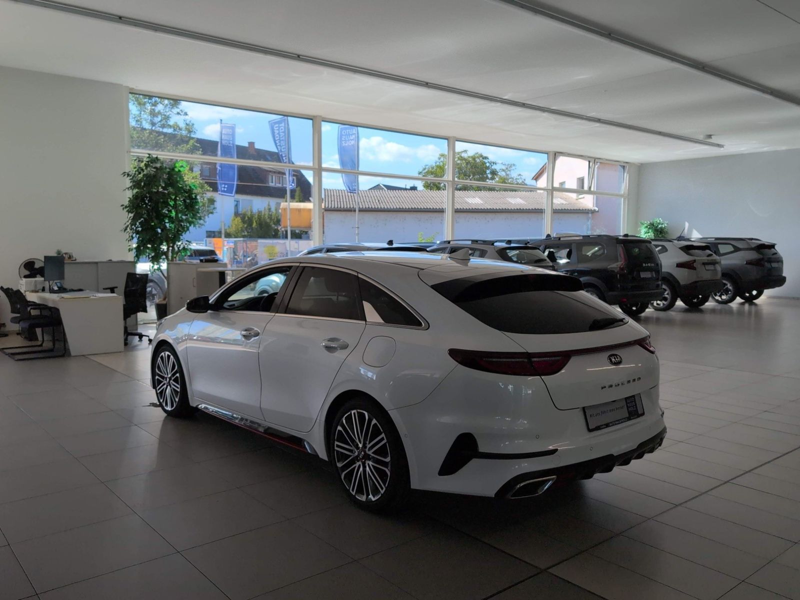 KIA pro_cee'd ProCeed 1.6 T-GDI GT DCT Navi Komfort JBL – Bild 2