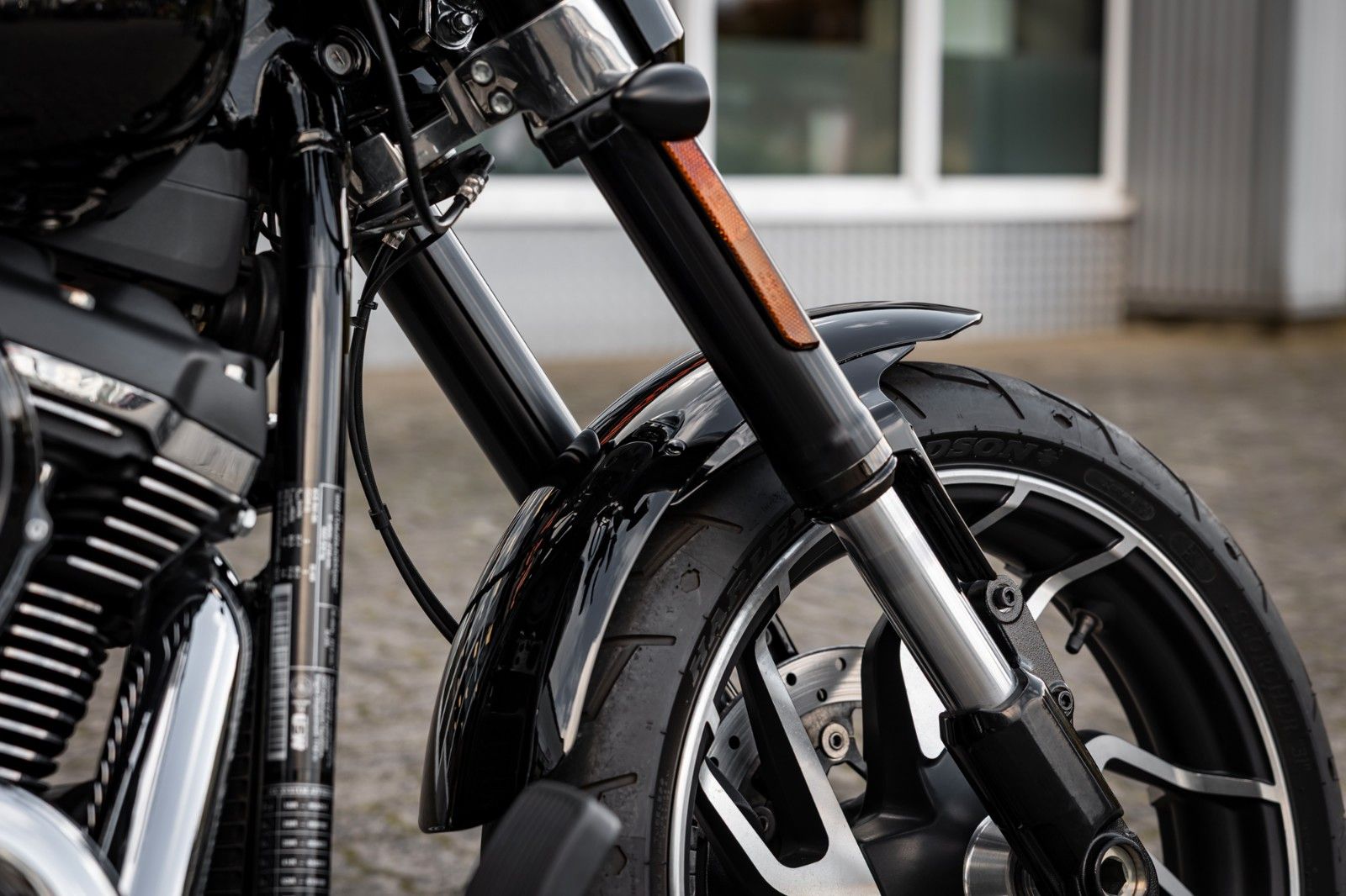 Fahrzeugabbildung Harley-Davidson FLSB SPORT GLIDE 107