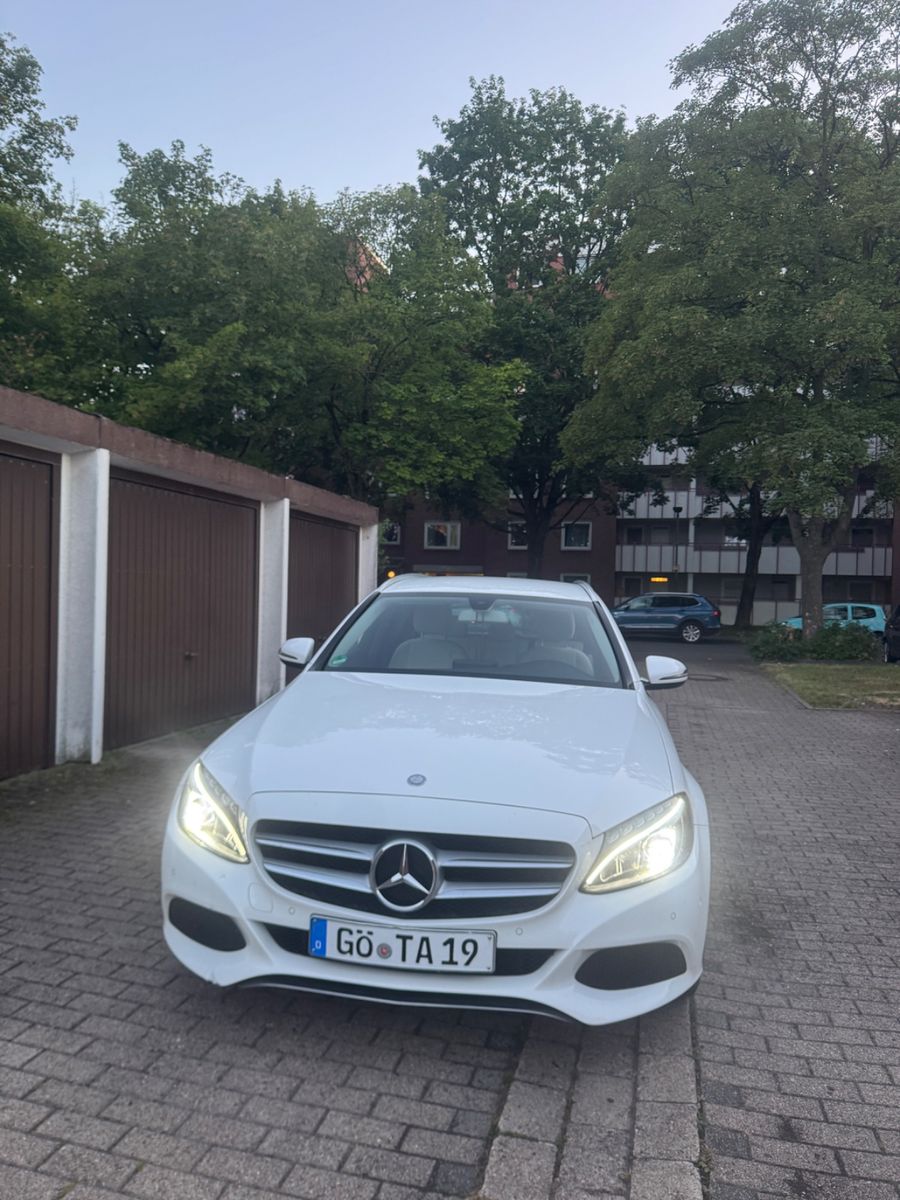 MERCEDES-BENZ Mercedes-Benz C180d  Zuverlässig, gepflegt