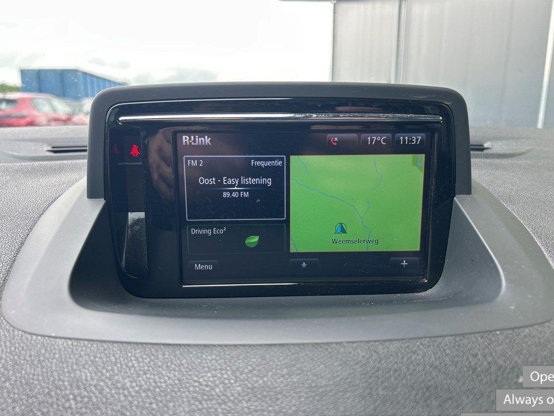 Renault Megane 2014 — photo 24
