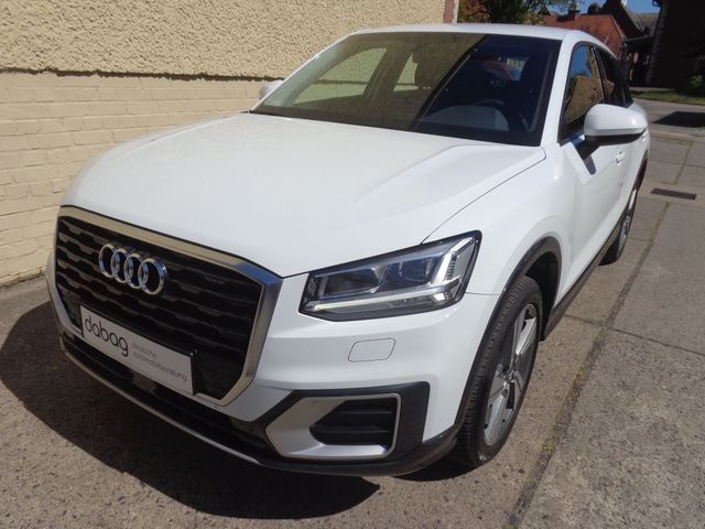 Audi Q2 35 TFSI S tronic design Allwetterreifen