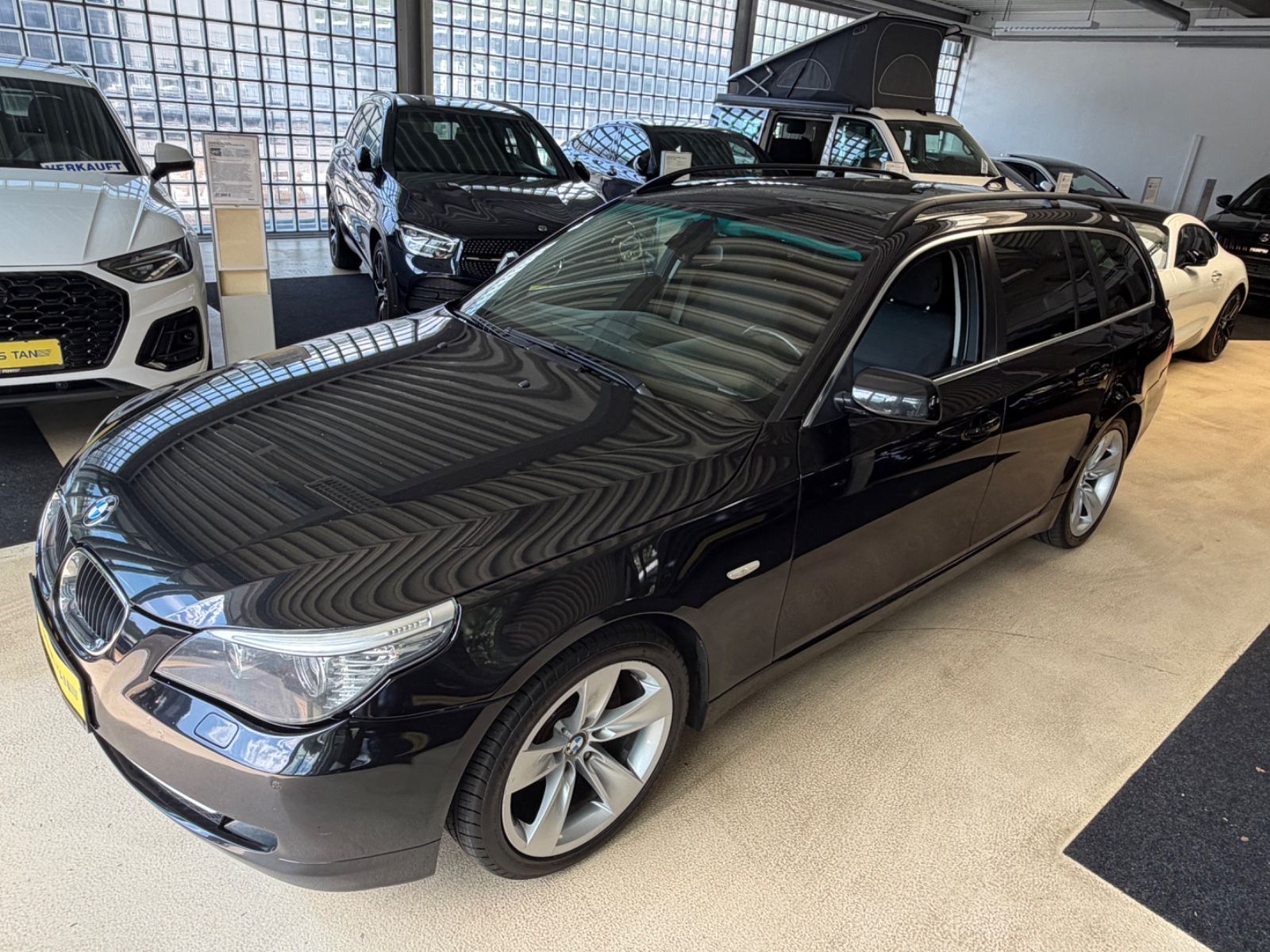 Fahrzeugabbildung BMW 520 5 Touring 520 d