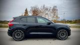 Volvo XC40 B3 Plus Dark, R Design, Black Edition  - Volvo XC40: Plus Black Edition