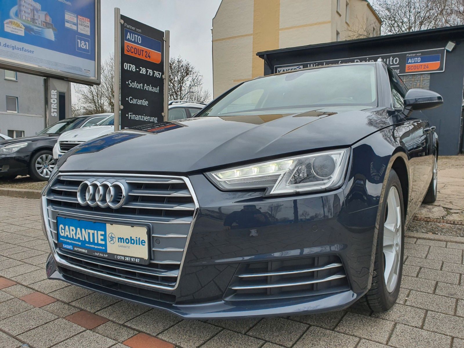 Audi A4 - 1