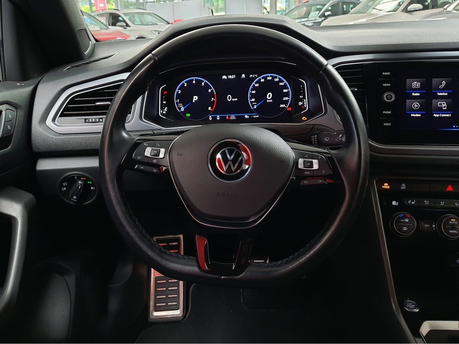Fahrzeugabbildung Volkswagen T-Roc Cabrio R-Line TSI DSG *Cam*ACC*App*LED*