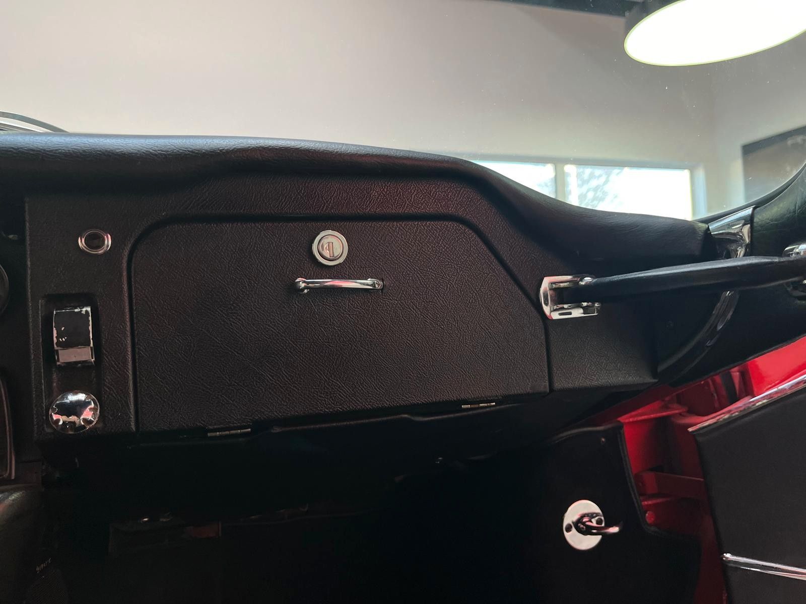 Fahrzeugabbildung Jaguar E-Type 4.2 Coupe Serie 1.5 6-Zylinder