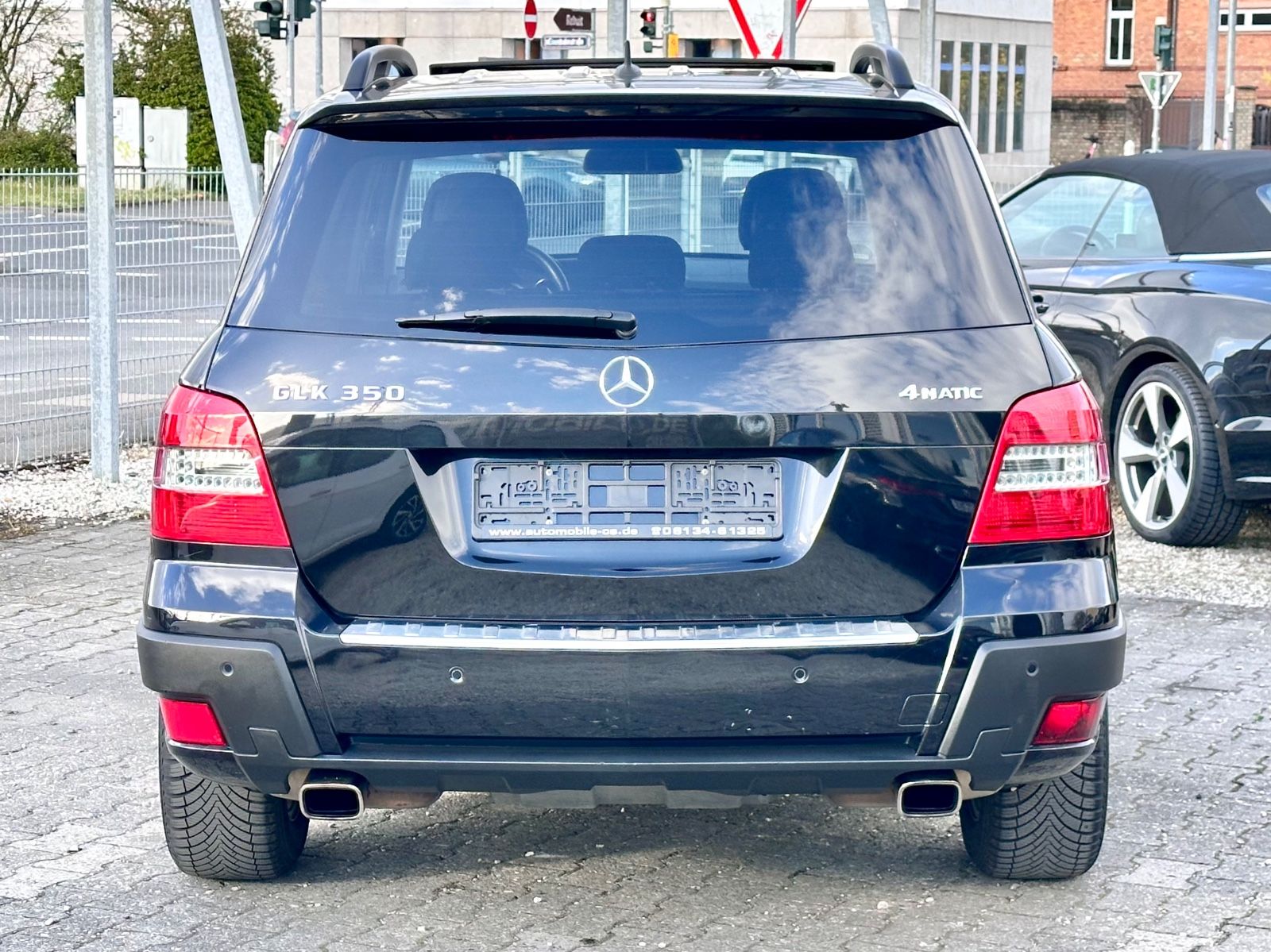 Fahrzeugabbildung Mercedes-Benz GLK 350 4MATIC*PANO+AHK+LEDER*
