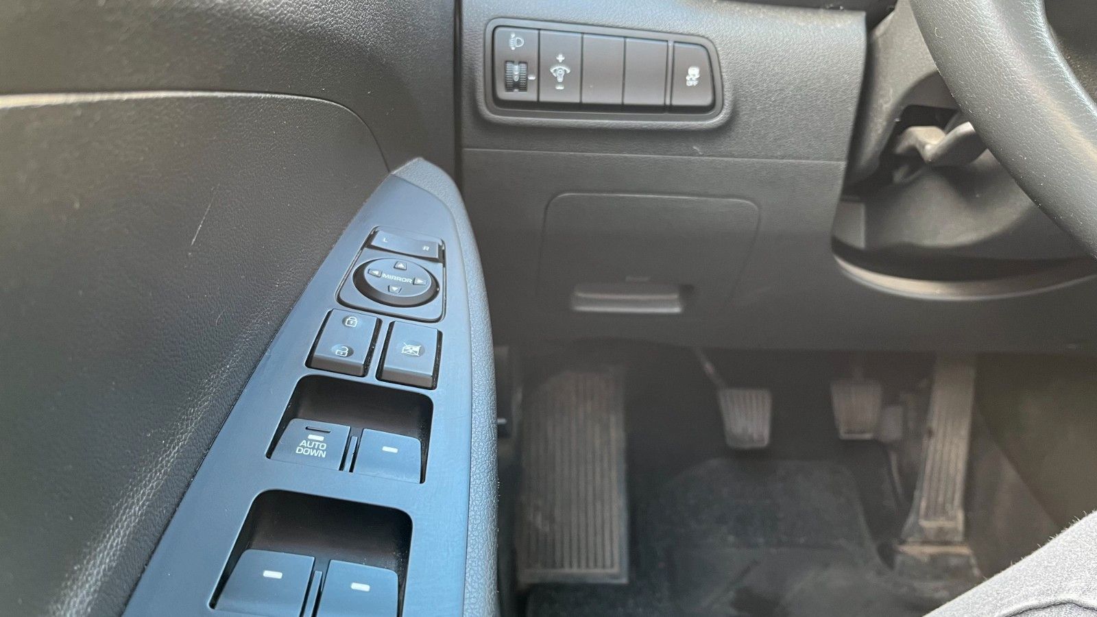 Fahrzeugabbildung SEAT Leon Xcellence NAVI DAB+ LED 17 Zoll