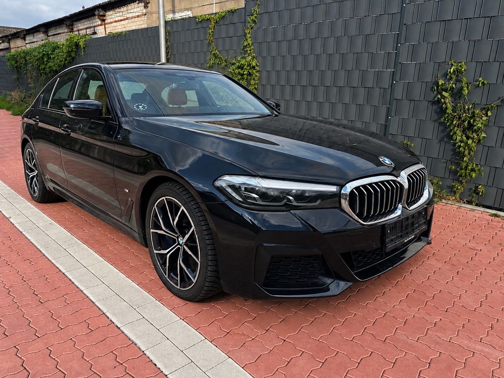 Image of BMW 530