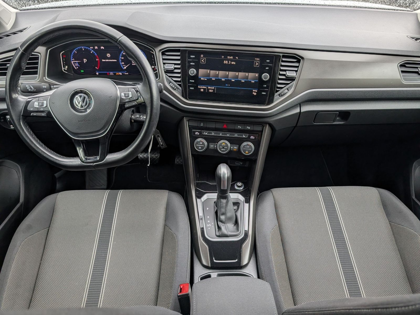 VW T-Roc 2.0 TDI Style Automatik Navi ACC – Bild 13