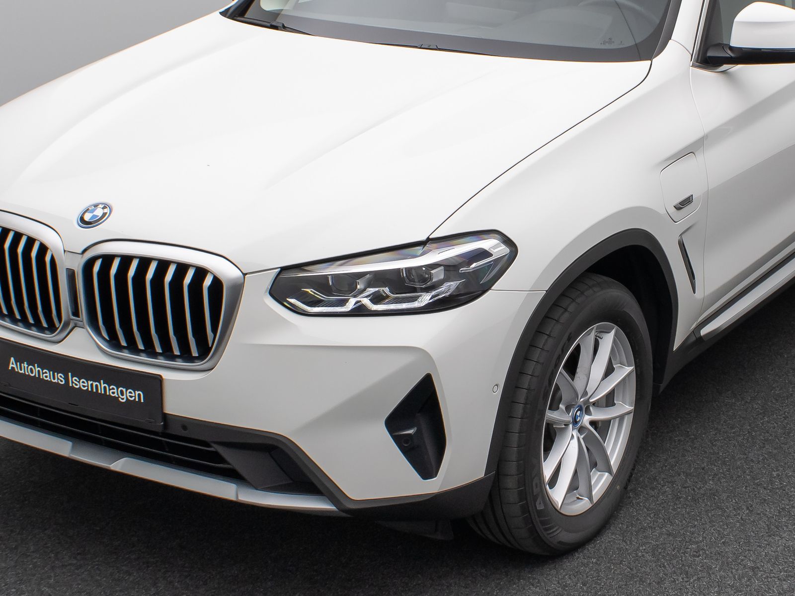 Fahrzeugabbildung BMW X3 xD30e DAB Kamera FernlichtAs Panorama Leder