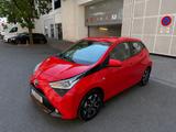 Toyota Aygo 5-Türer 1.0l Benzin x-play Club - Toyota in Frankfurt (Main): Aygo