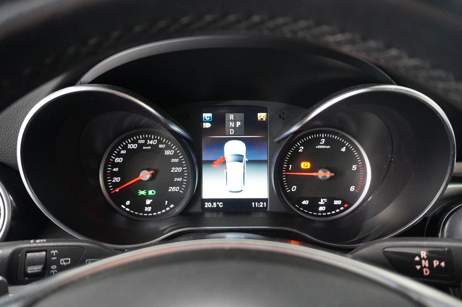 Fahrzeugabbildung Mercedes-Benz GLC 220D EXCLUSIVE 4MATIC NAVI/LED/KAMERA/SH/AHK